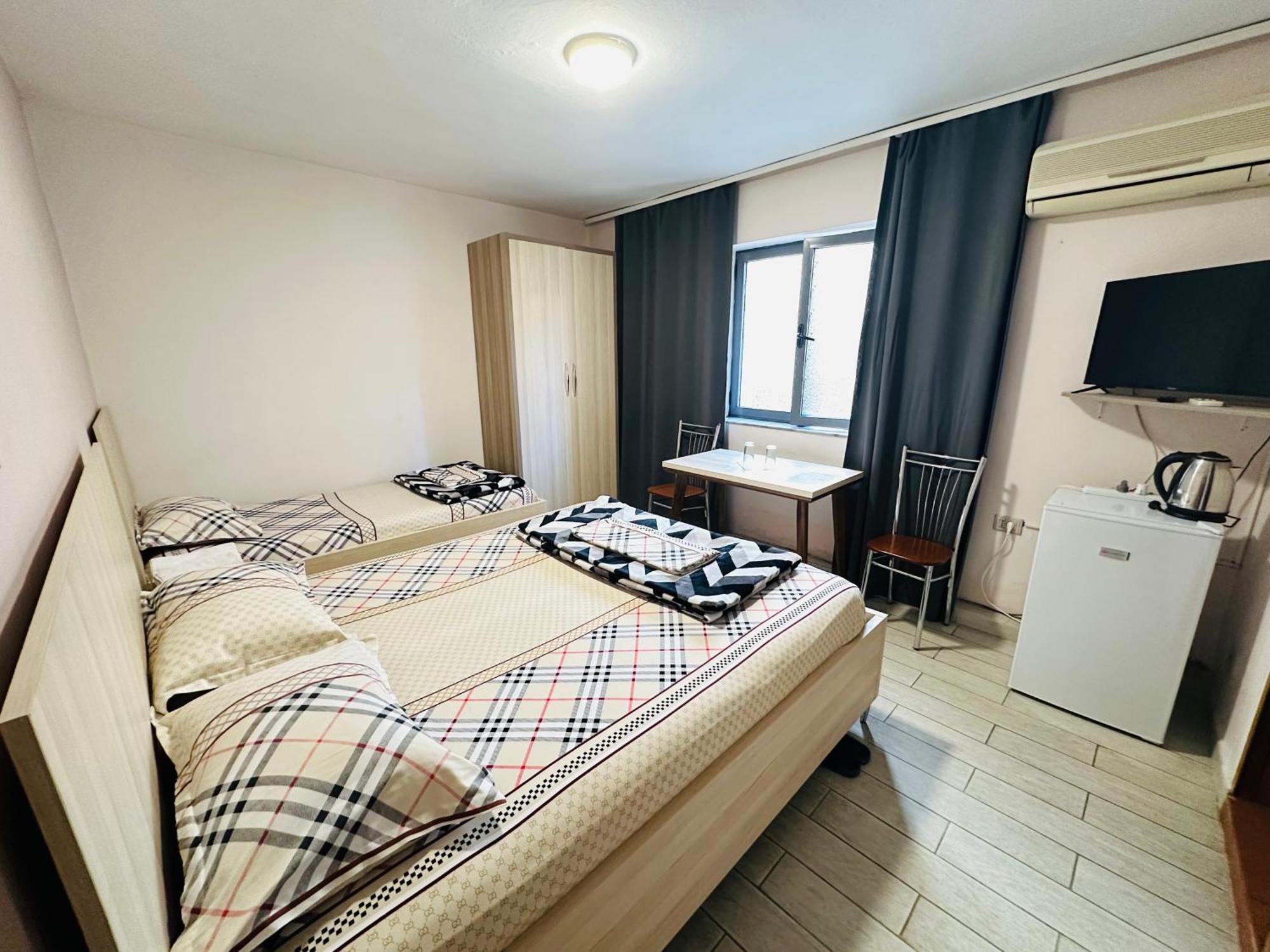 Urban Life Tirana- Economy Rooms Dış mekan fotoğraf