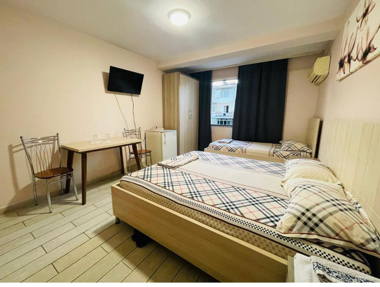 Urban Life Tirana- Economy Rooms Dış mekan fotoğraf